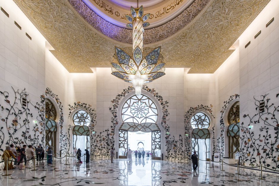 Мечеть шейха Зайда люстра