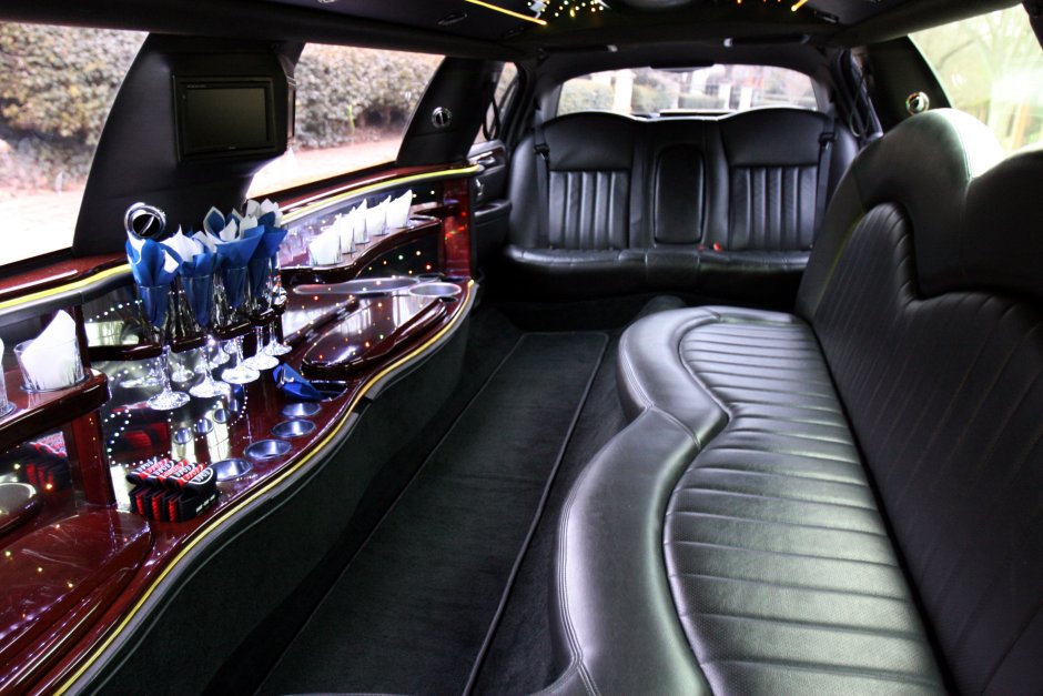 Chrysler 300c лимузин салон
