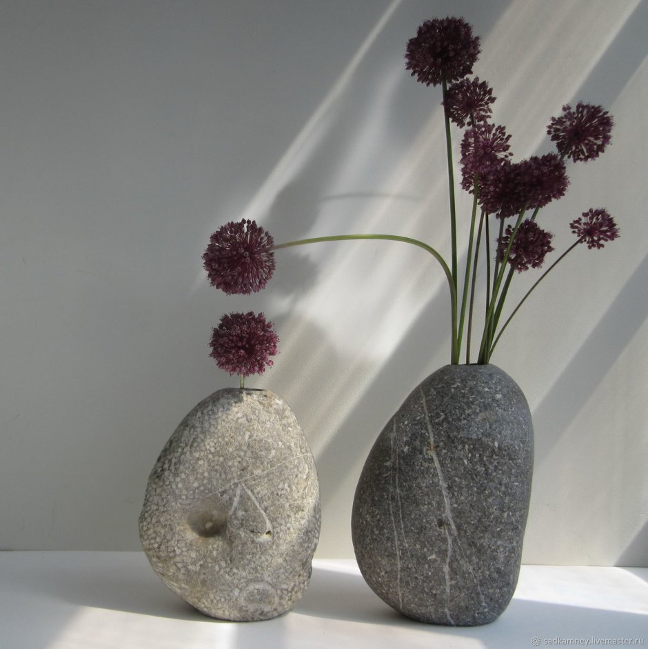 Декоративные вазы из камня
