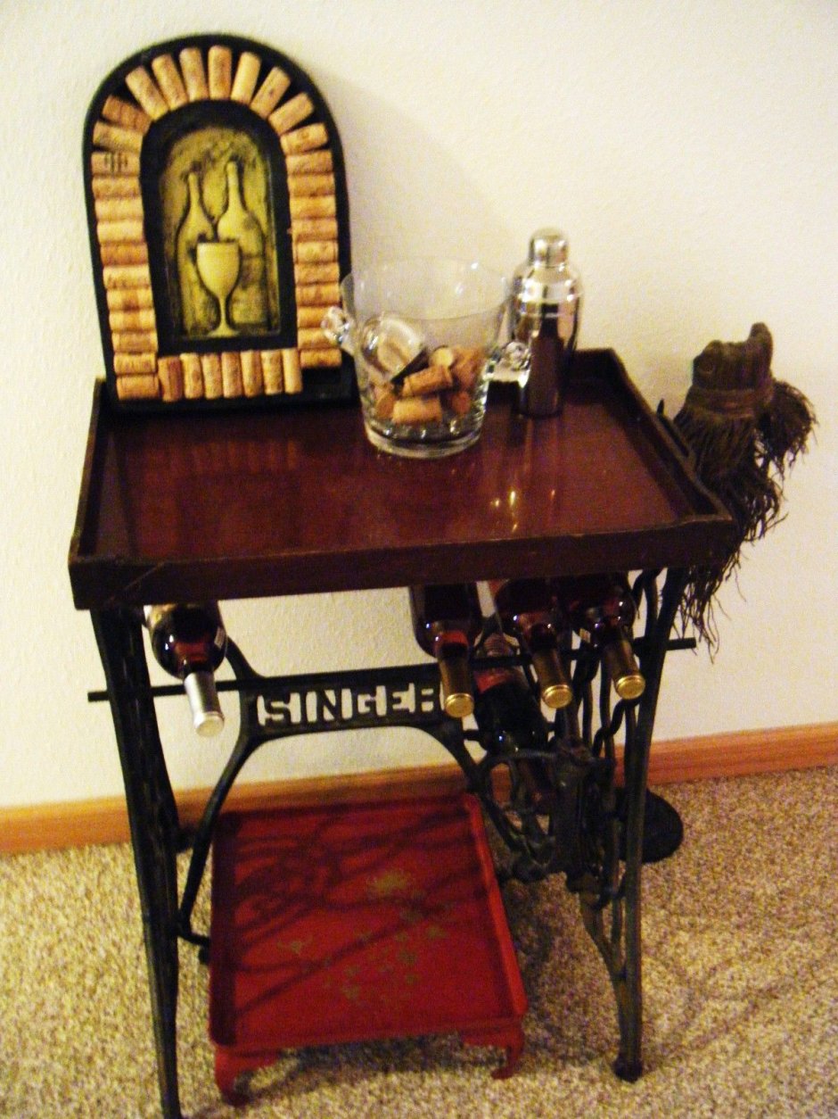 Швейный стол с педалью антиквариат