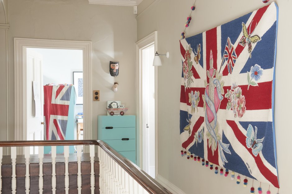 Британский флаг на стене