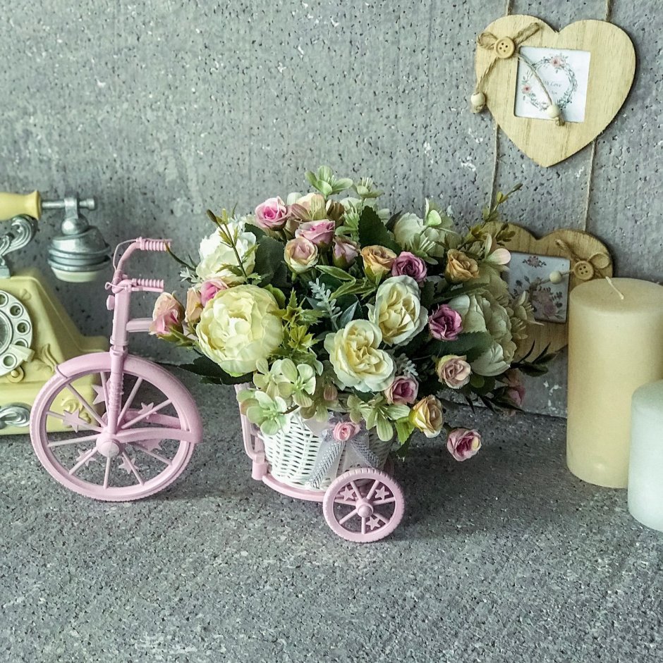 Велосипед декоративный с цветами