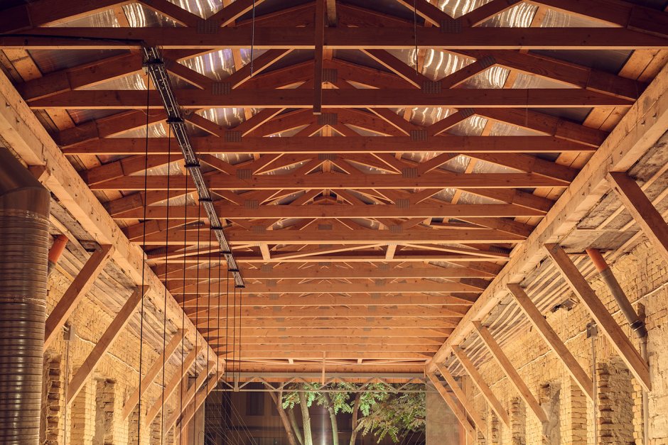 Деревянная крыша интерьер