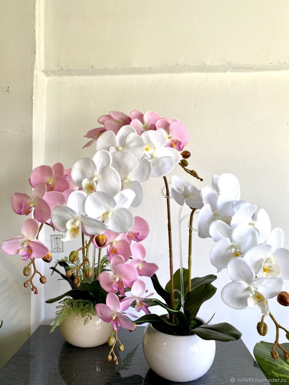 Композиции из искусственных орхидей для интерьера (63 фото)
