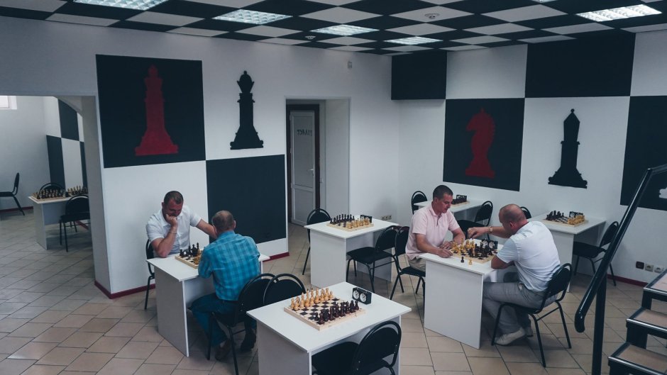 Шахматный клуб интерьер