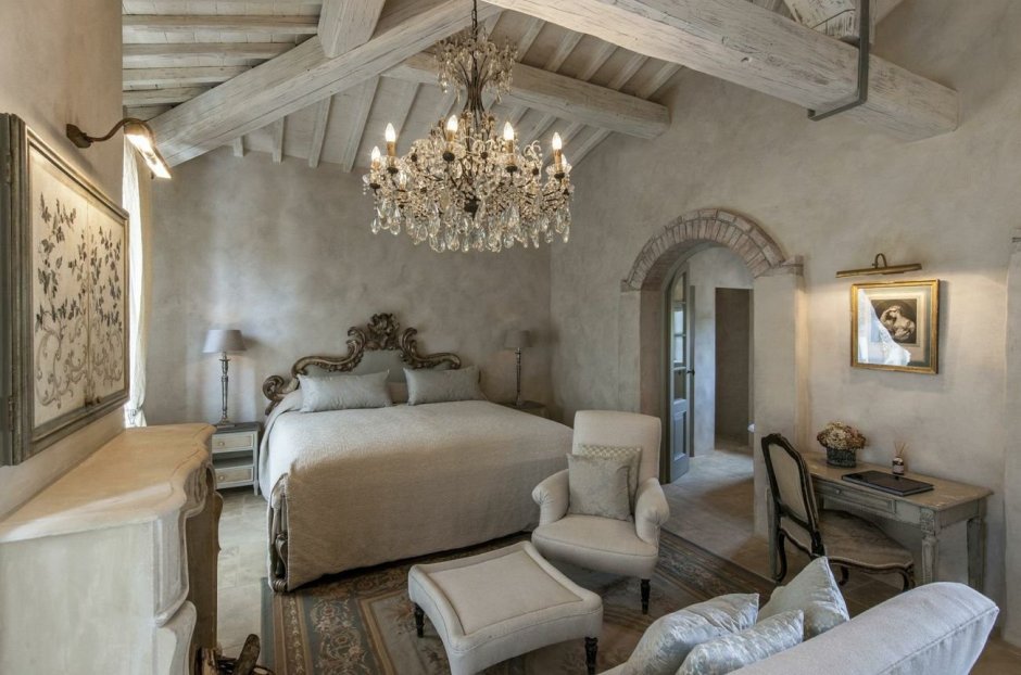 Тосканский стиль в интерьере спальни