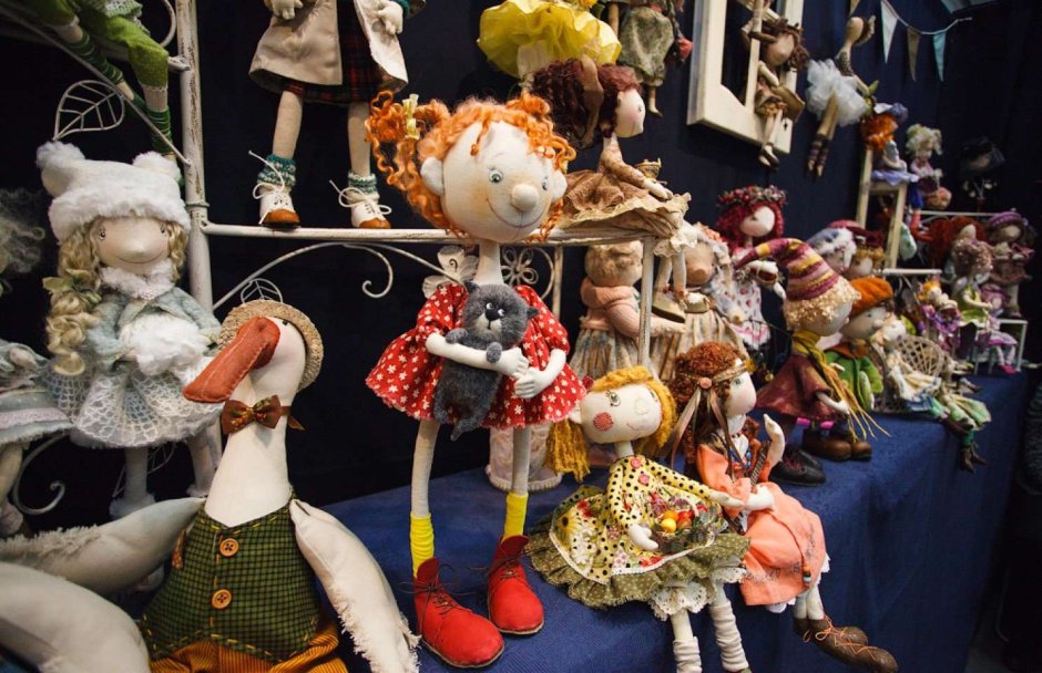 Выставка текстильных кукол