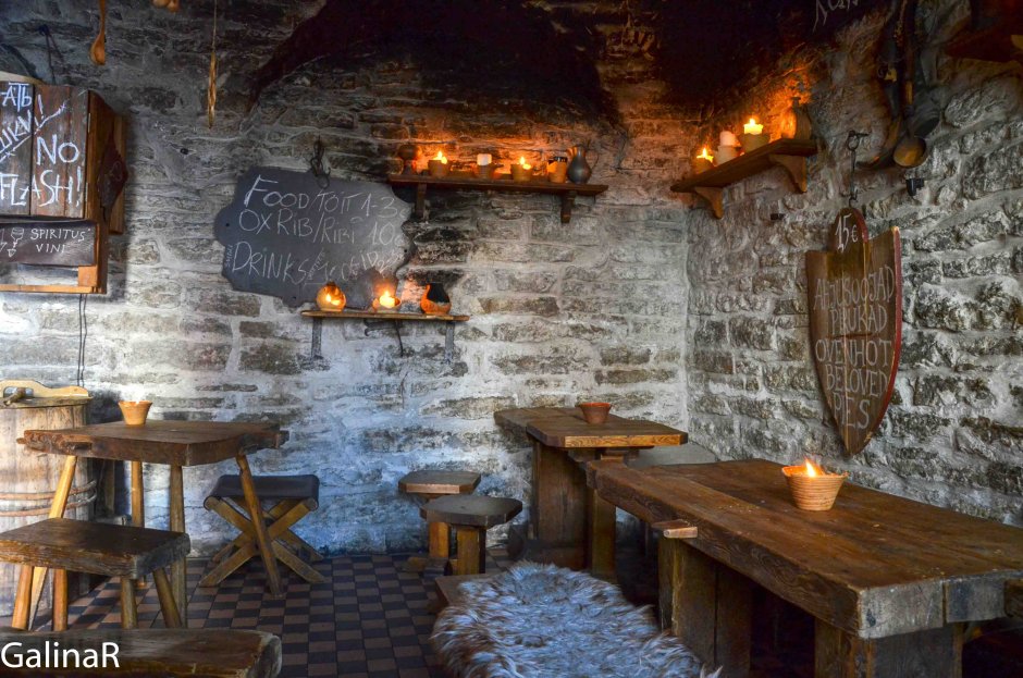 Кухня в средневековом стиле