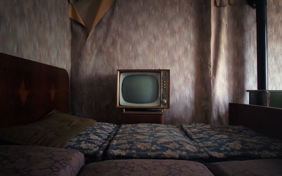 Советская комната с телевизором
