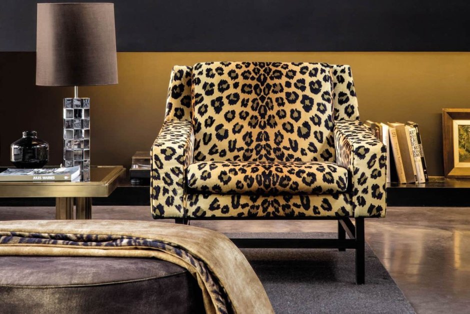 Леопардовая мебель в интерьере