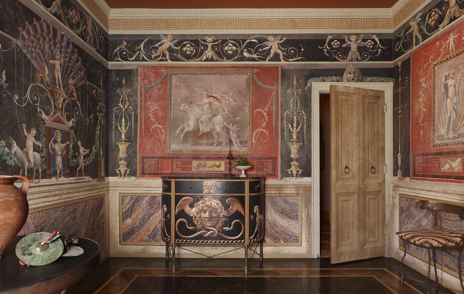 Фреска в древнем Риме в интерьере