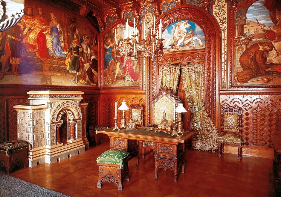 Спальня короля в замке Нойшванштайн
