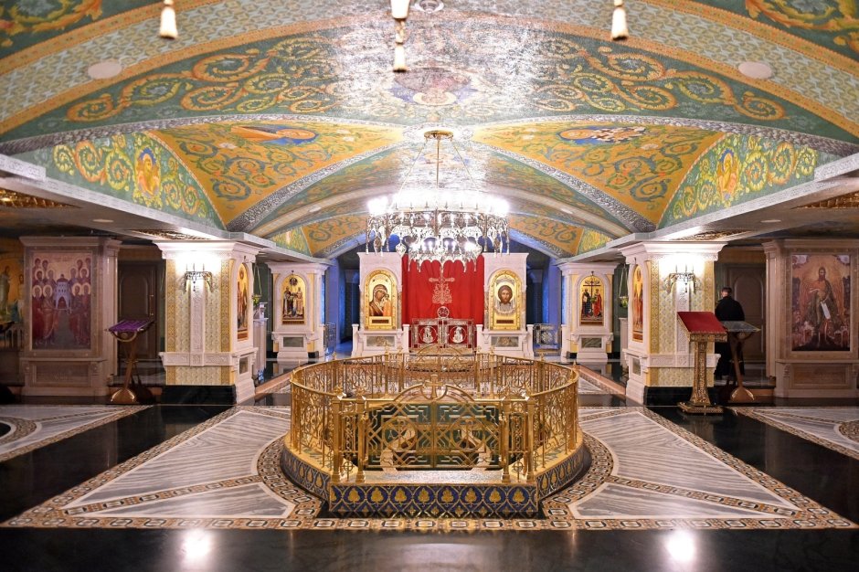 Сретенский монастырь внутри храма