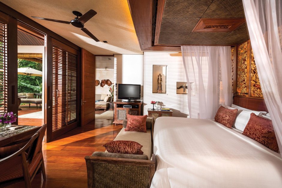 Интерьер спальни в балийском стиле
