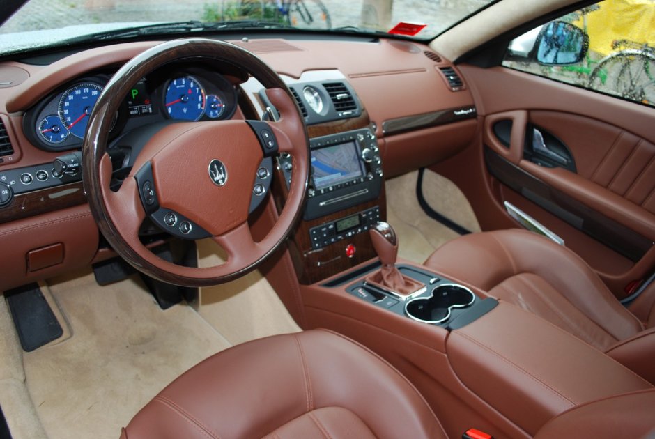 Maserati Quattroporte салон