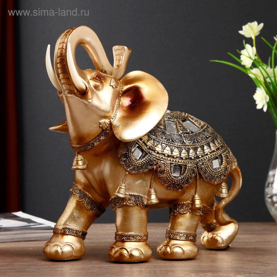 Фигурка слона украшенная драгоценными камнями