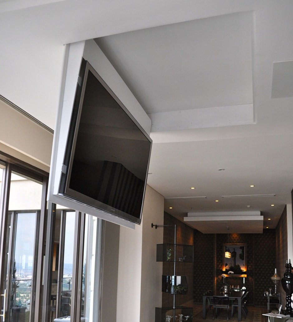 Выдвижной телевизор с потолка