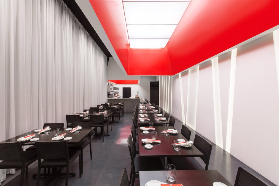 Ресторан суши зал меняющий цвет