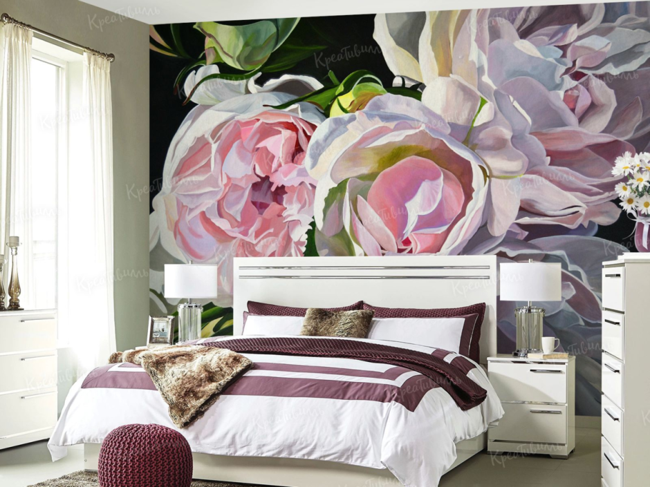 Спальня с крупными цветами