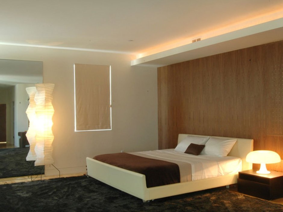 Потолок в спальной с подсветкой