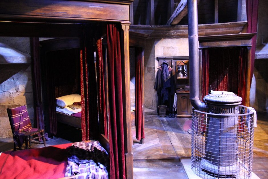 Музей Гарри Поттера в Лондоне гостиная Гриффиндора