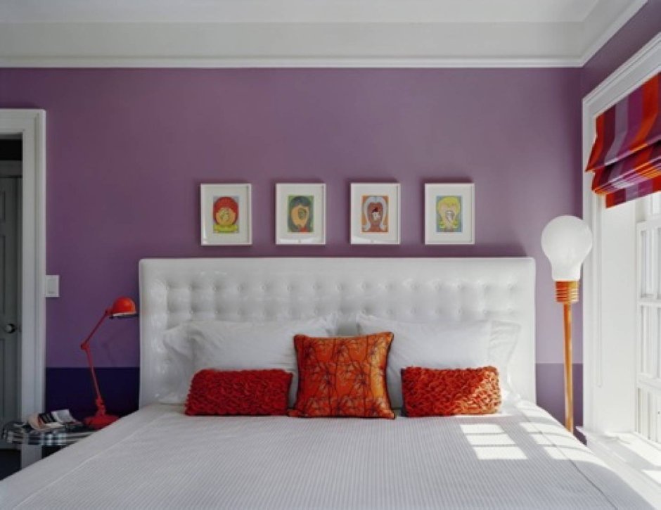 Разноцветные стены в спальне