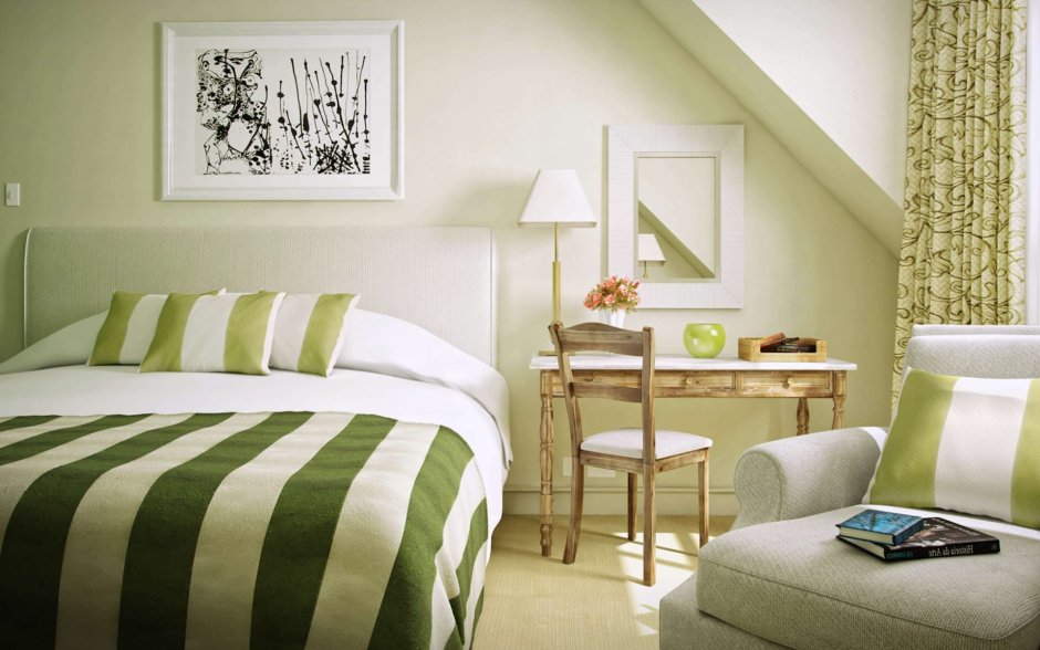 Классическая зеленая спальня