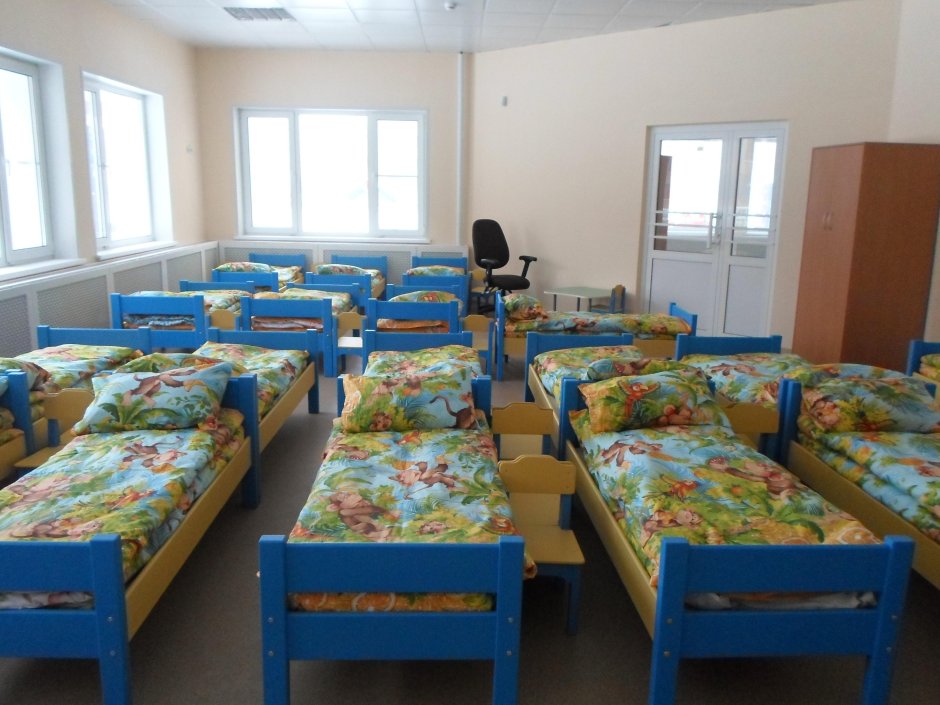 Спальная детский сад интерьер