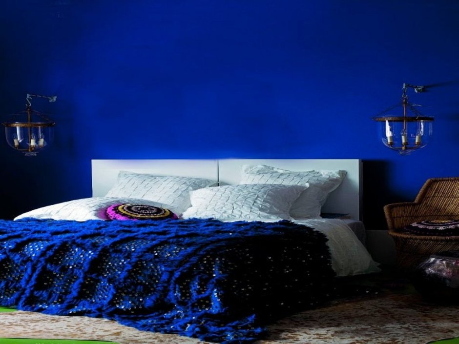 Шикарная спальня в синих тонах