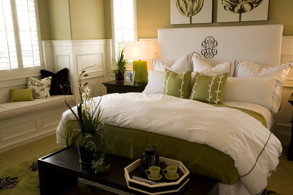Спальня в оливковом цвете