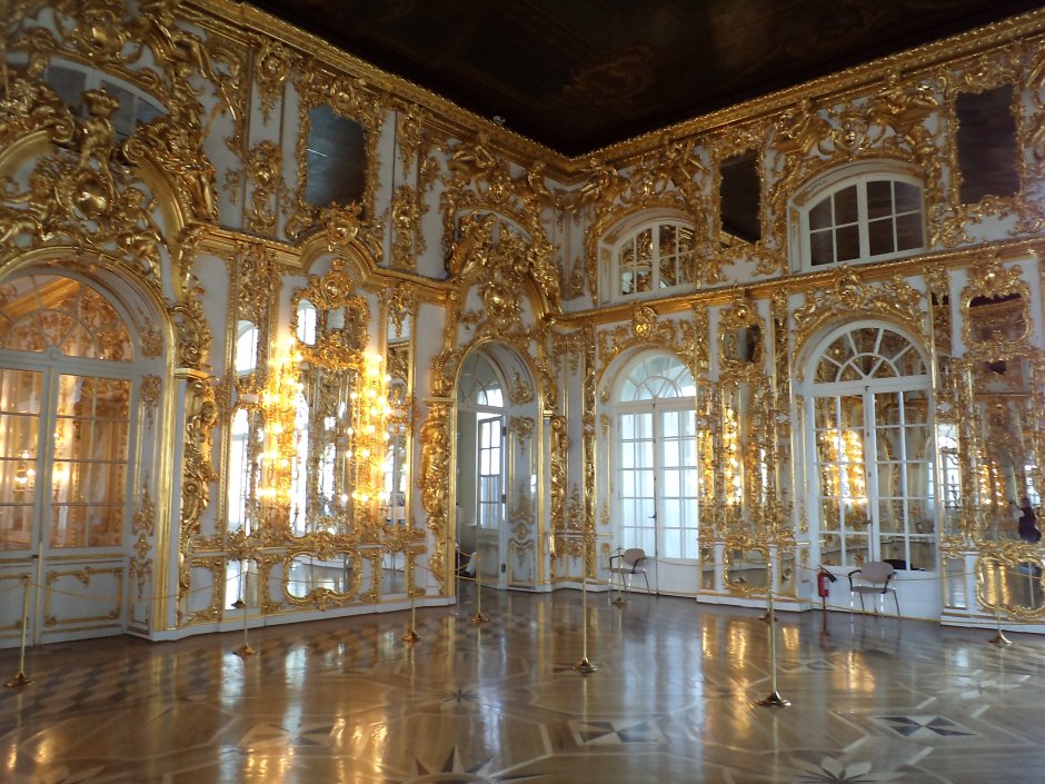Георгиевский (большой Тронный) зал зимнего дворца
