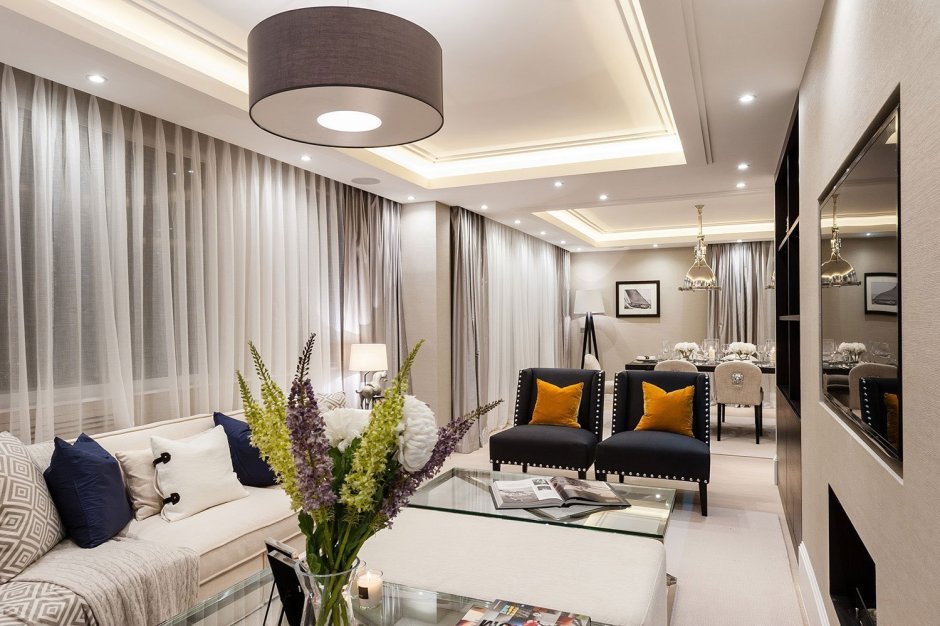 Интерьер узкой гостиной