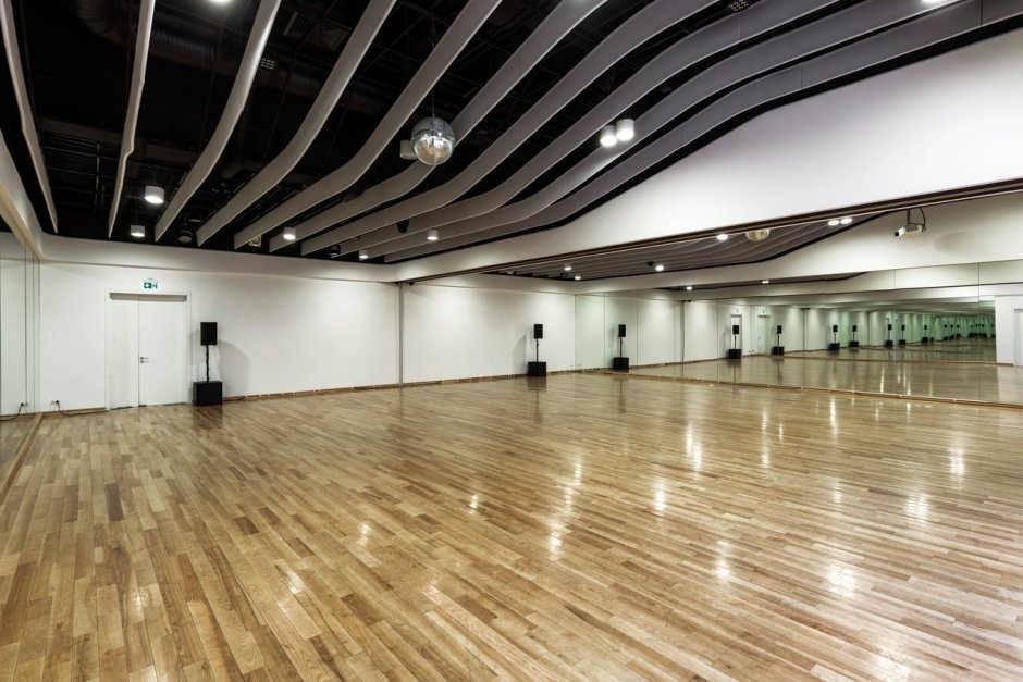 Интерьер зала для танцев