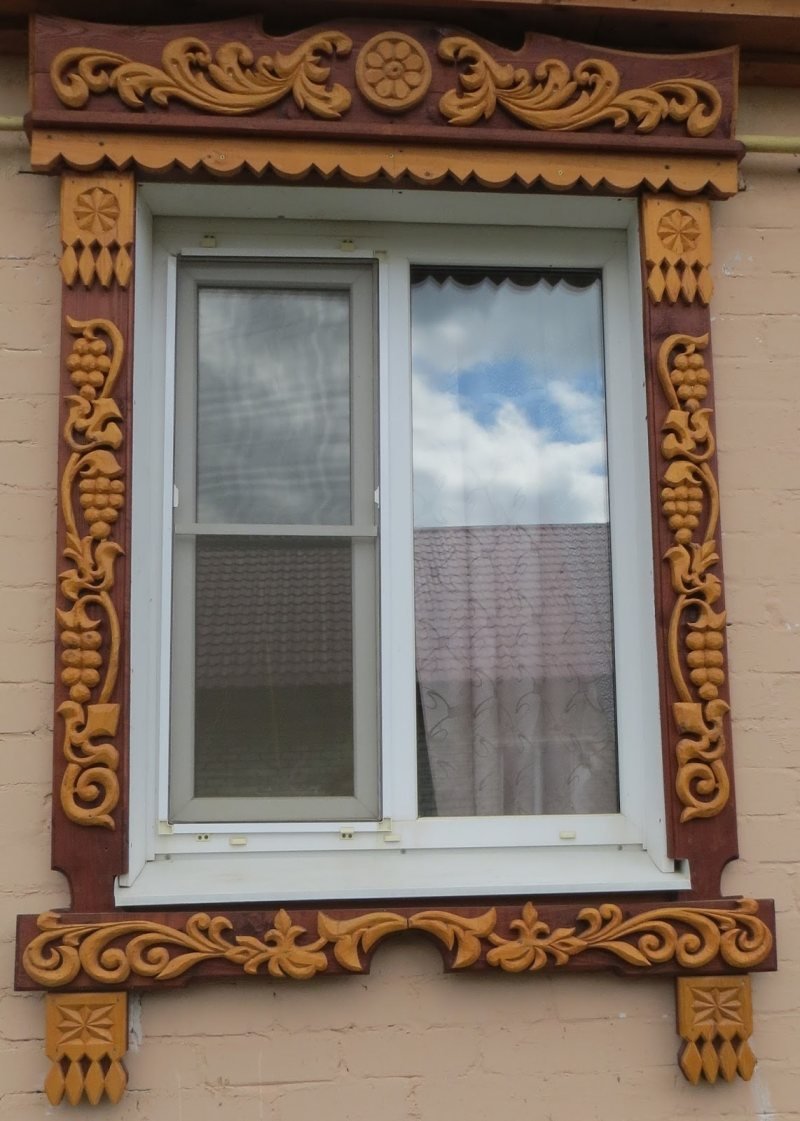 Обналичка на окна в деревянном доме