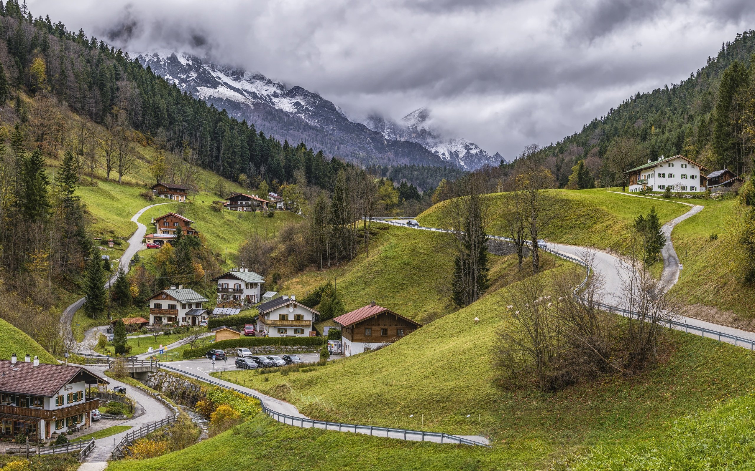 Quiet countryside. Альпийская Долина Австрия. Тироль Бавария природа. Деревня в горах. Горная деревня.