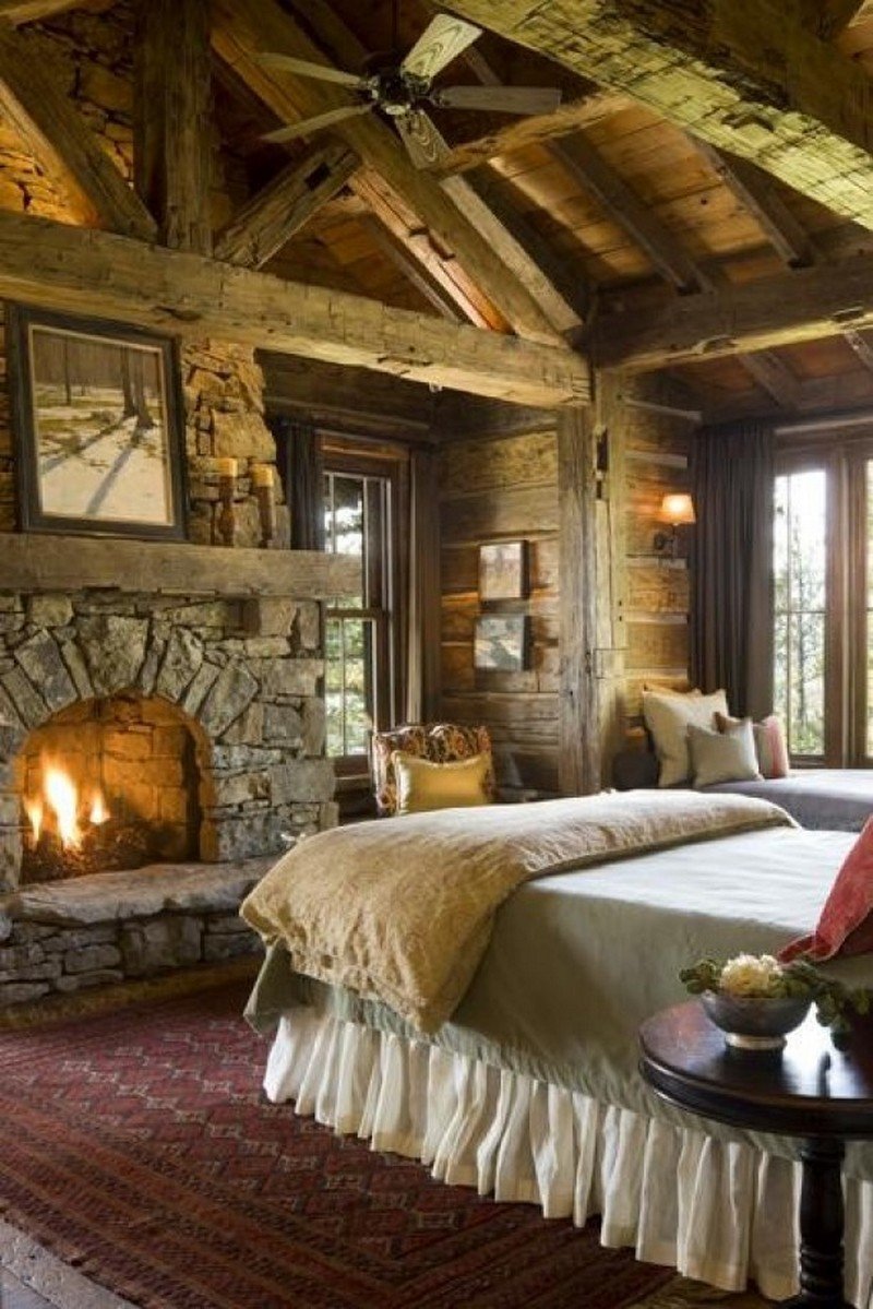 Уютный домик с камином деревянный