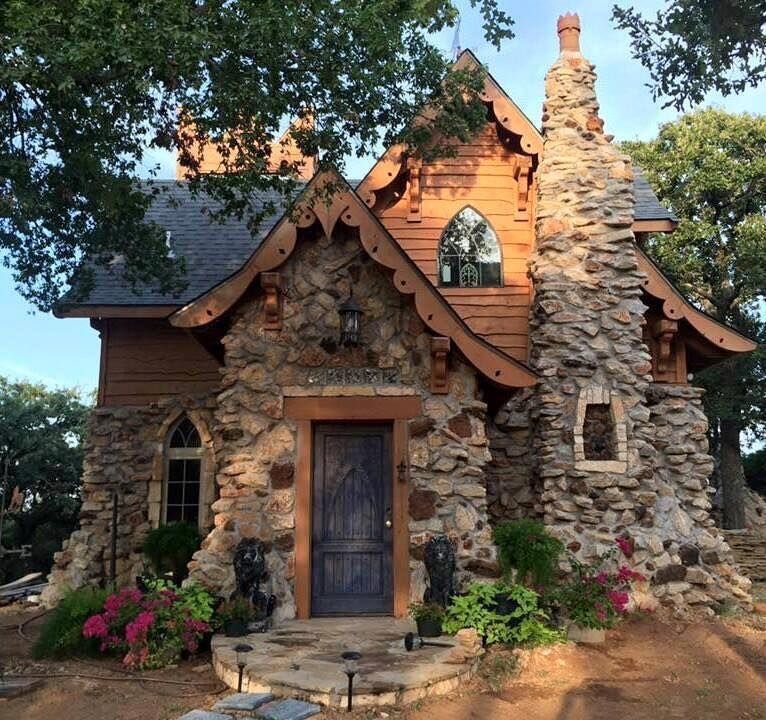 Красивые каменные дома (72 фото)