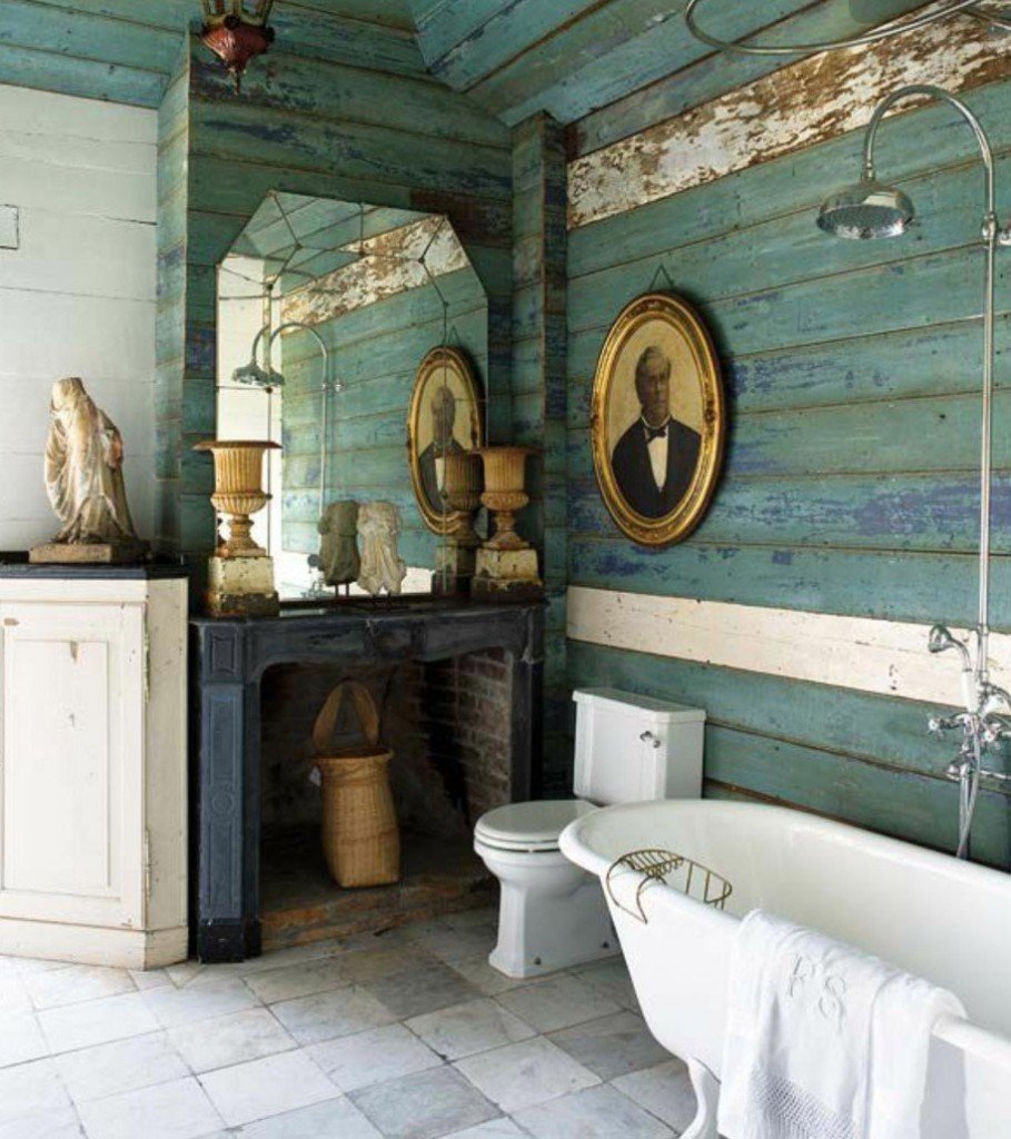 Маленькая ванная комната в деревенском стиле