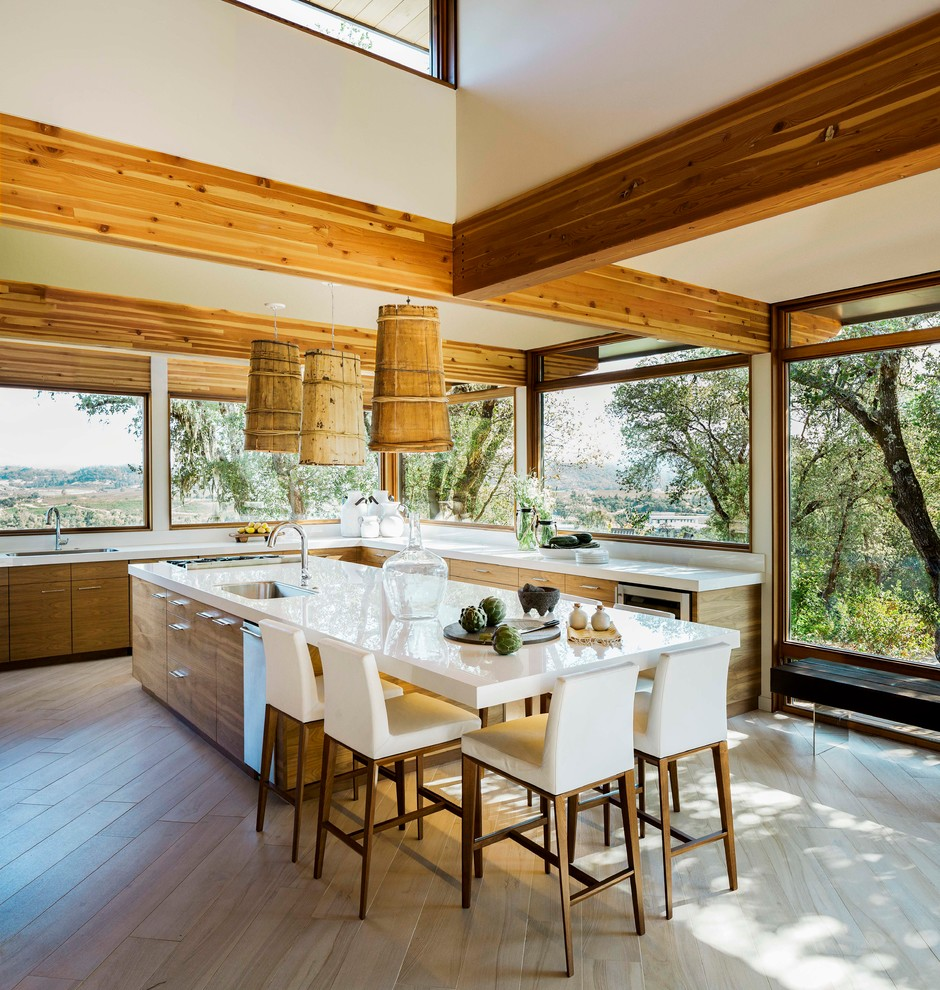 Кухня в частном доме с панорамными окнами дизайн фото