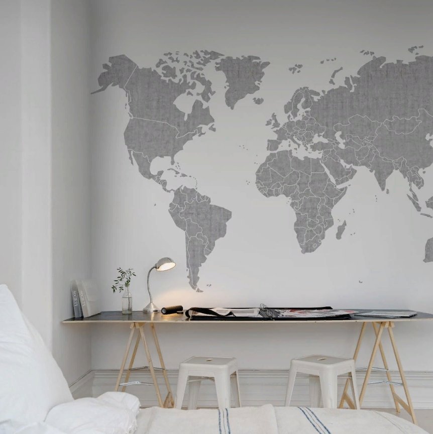 Карта мира в комнате