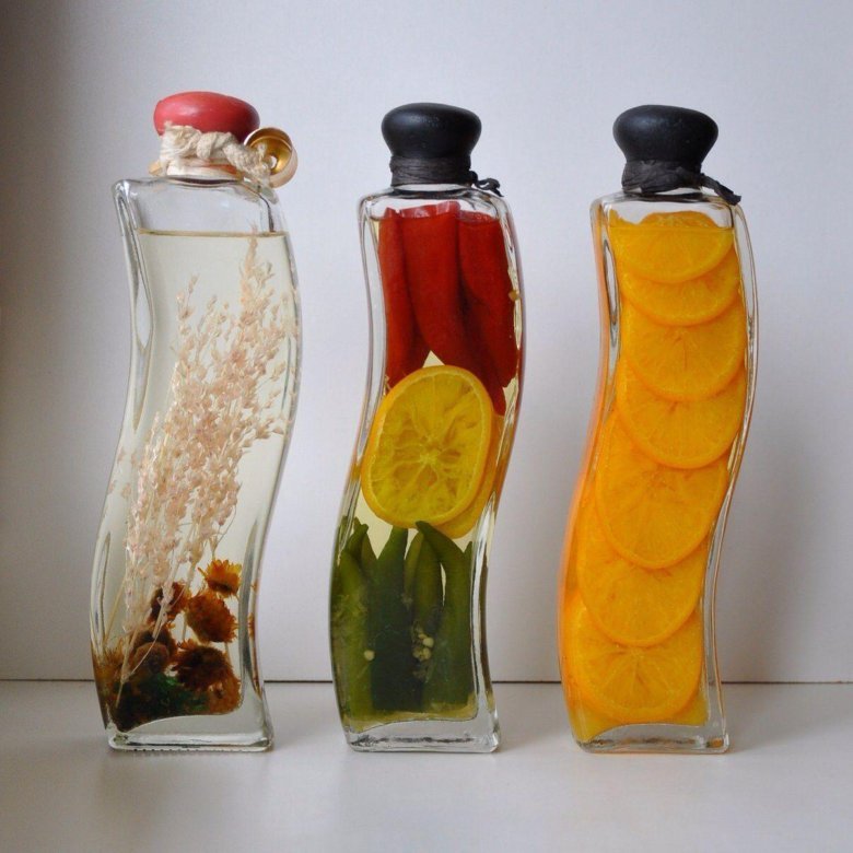 Декоративные бутылки для интерьера с овощами