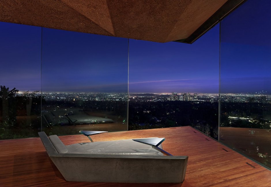 Панорамное окно на Лос Анджелес