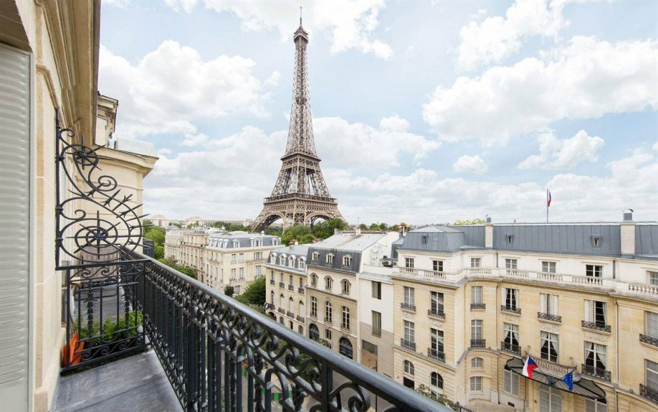 Париж вид на Эйфелеву башню