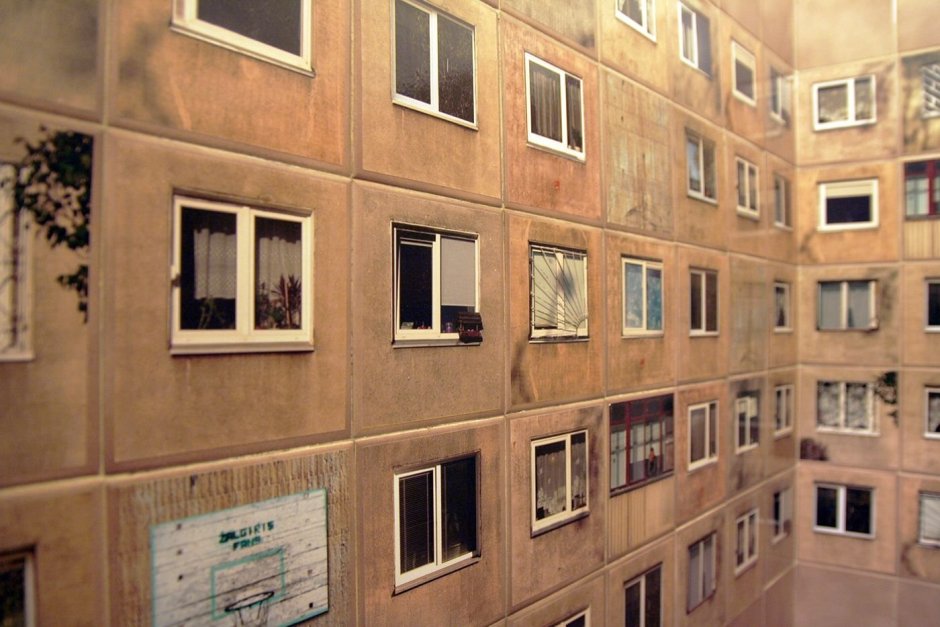 Плитка с окнами многоэтажки