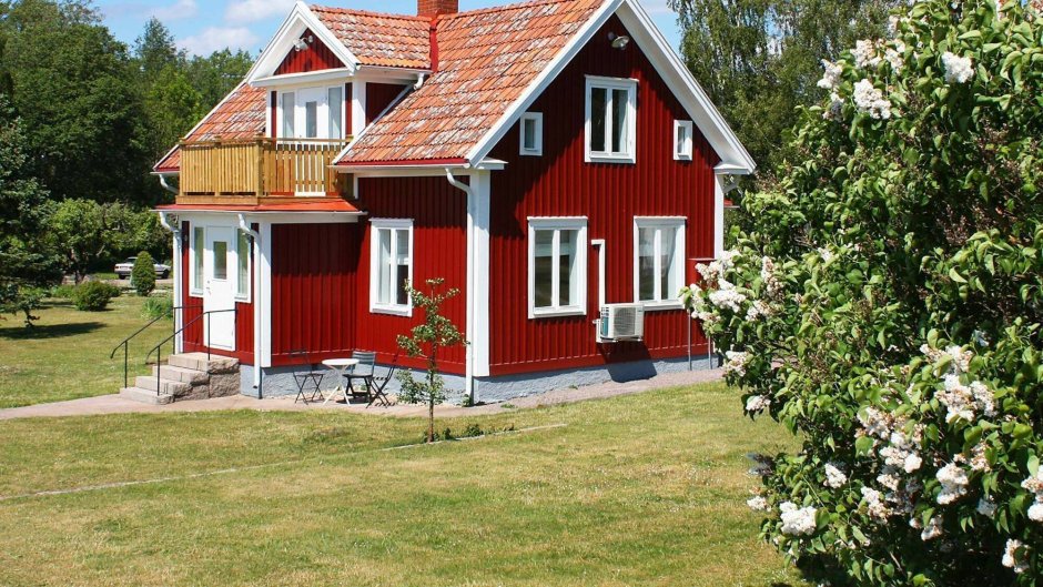 Традиционный сельский дом Швеция