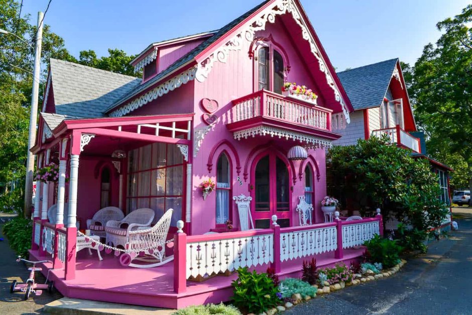 Дом в розовом стиле