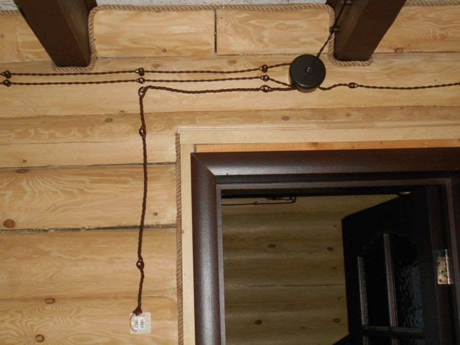 Электропроводка в доме из клееного бруса