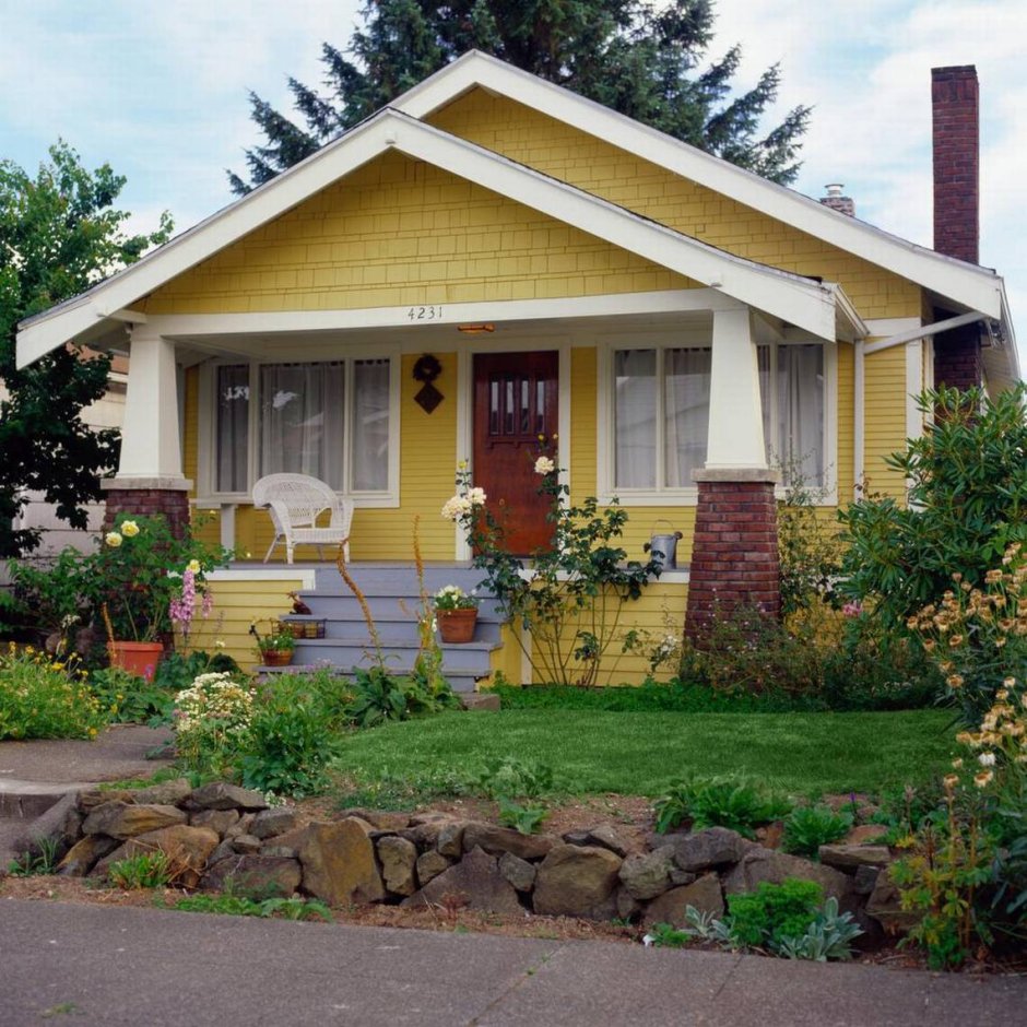 Дачные домики желтого цвета