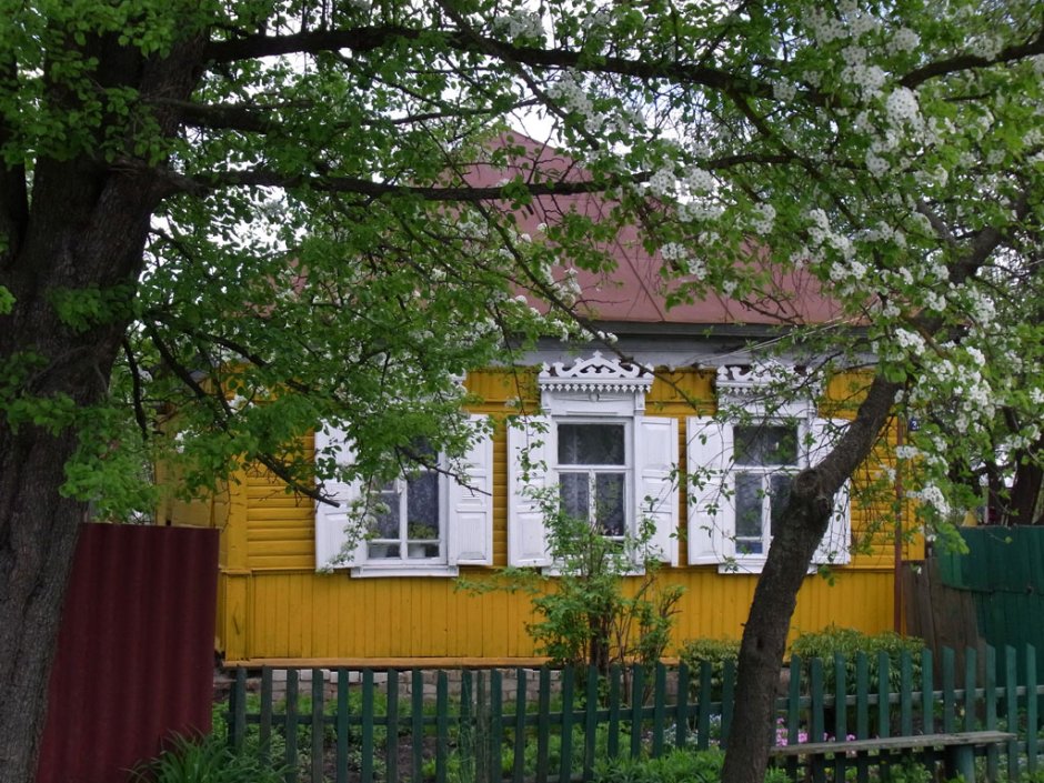 Домик окнами в сад братья Радченко