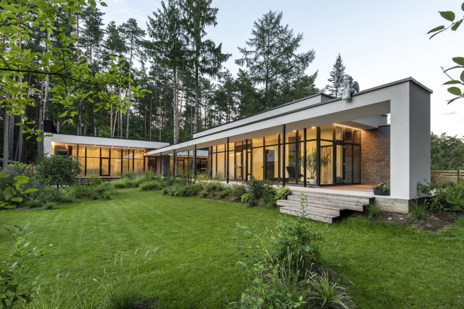Дизайнерский дом в лесу
